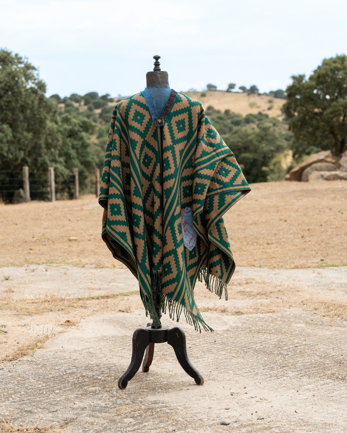 Poncho — Edition No. 03