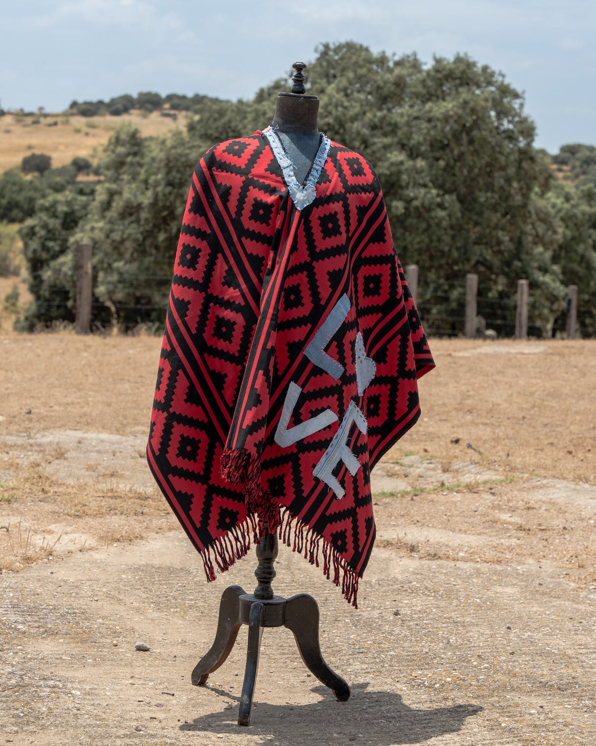 Poncho — Edition No. 18