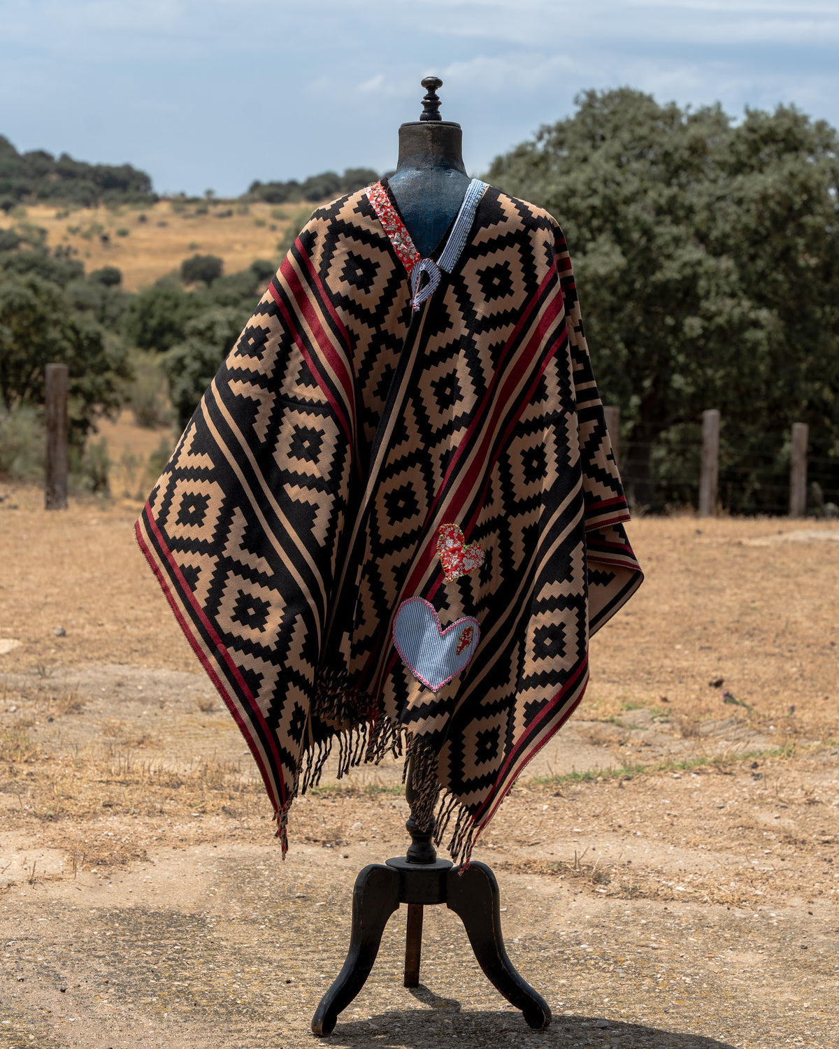 Poncho — Edition No. 06