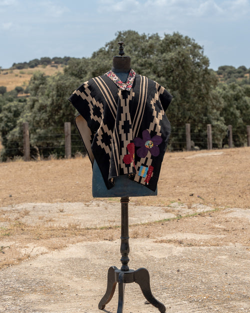 Kids Poncho — Kids Edition No. 05