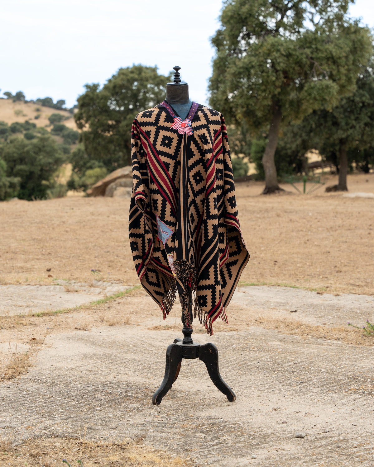 Poncho — Edition No. 02