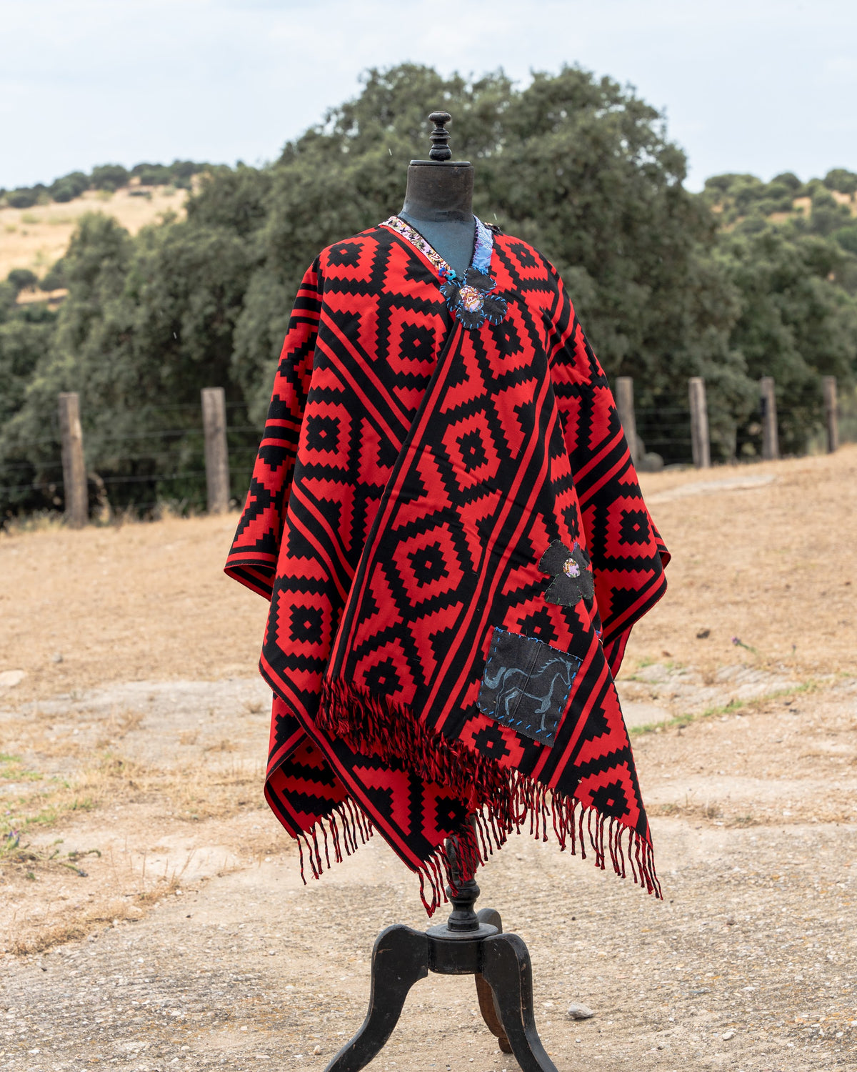 Poncho — Edition No. 14