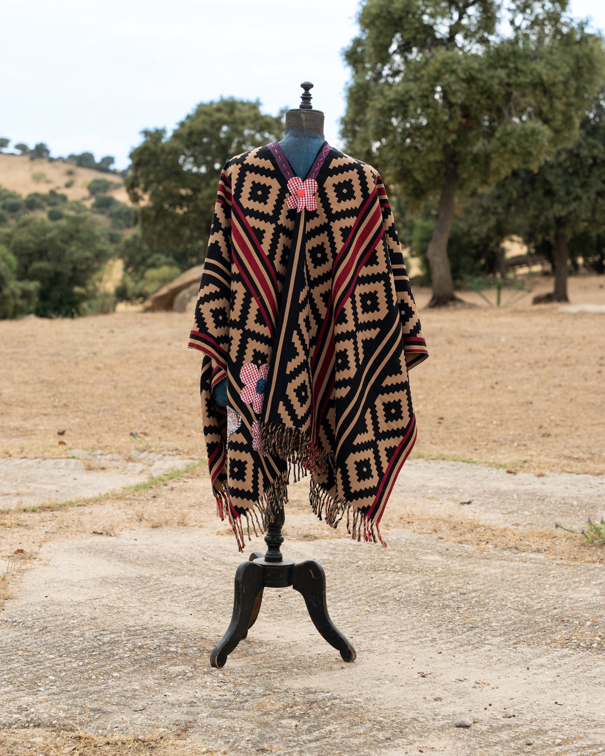 Poncho — Edition No. 02