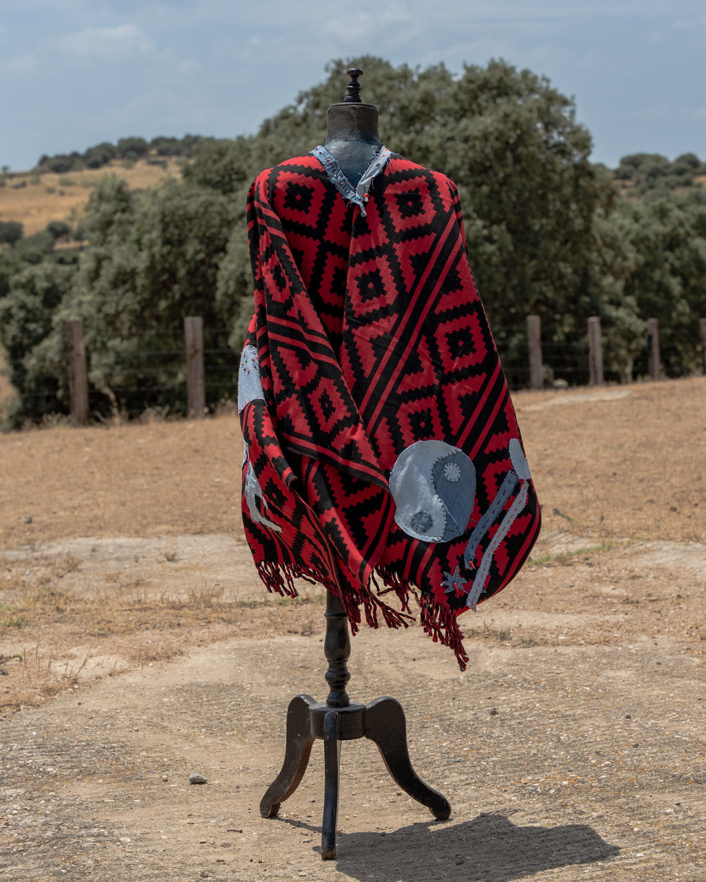 Poncho — Edition No. 18