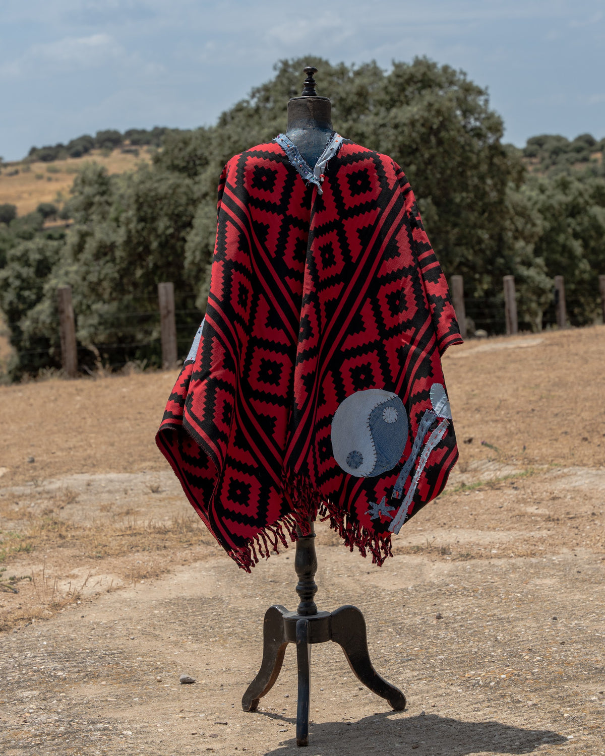 Poncho — Edition No. 18