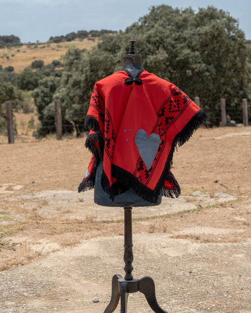 Kids Poncho — Kids Edition No. 01