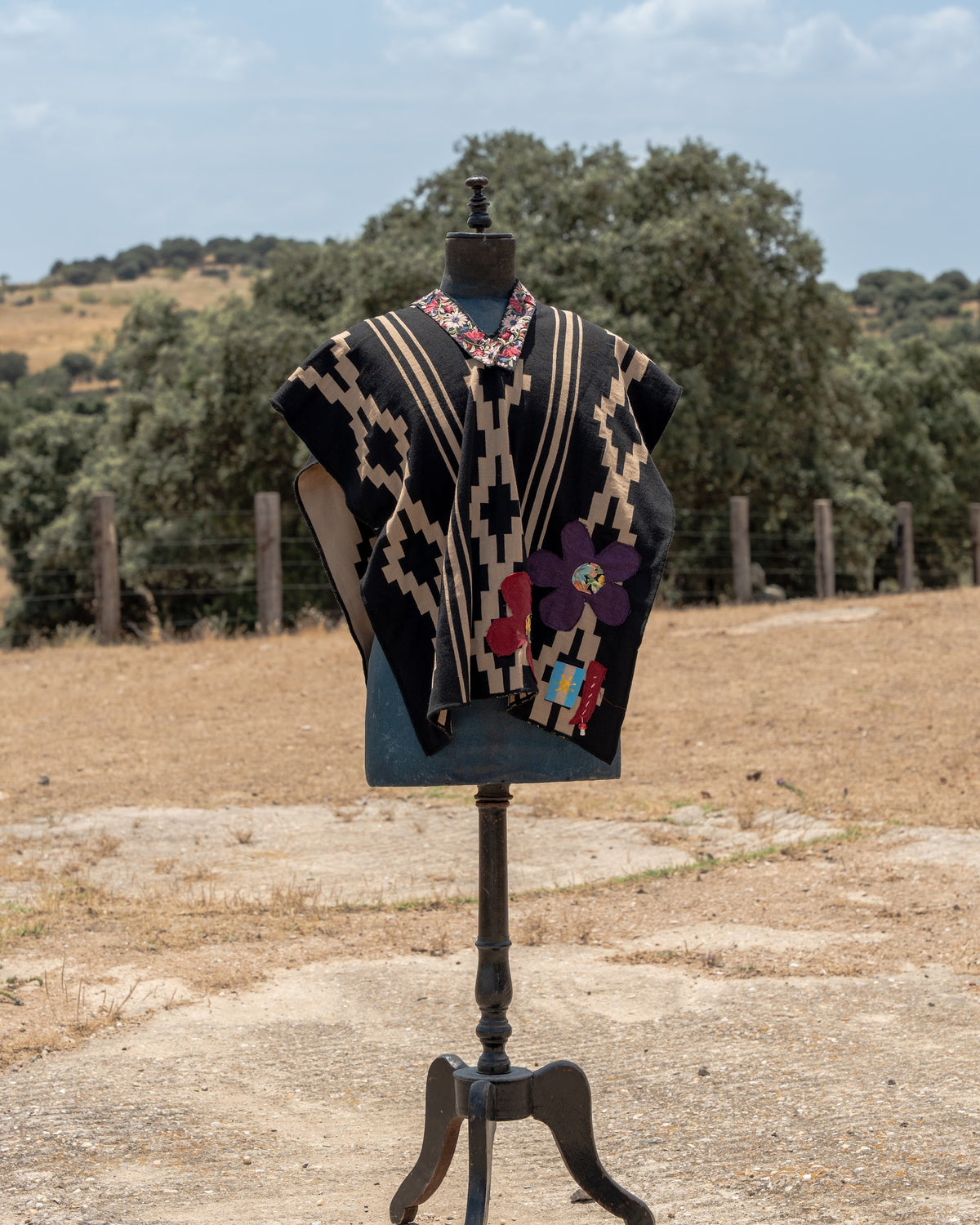 Kids Poncho — Kids Edition No. 05