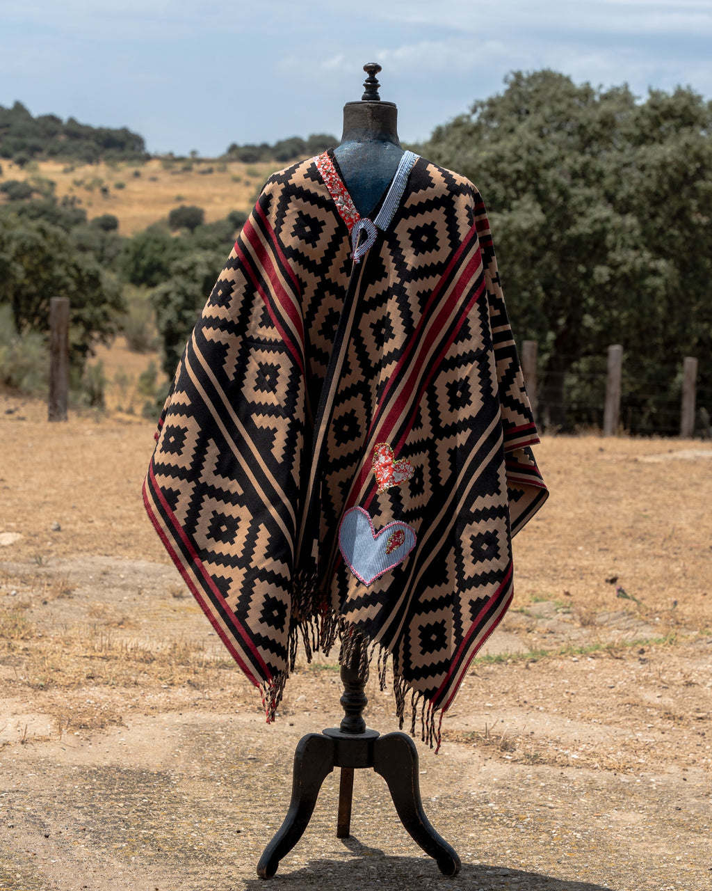 Poncho — Edition No. 06
