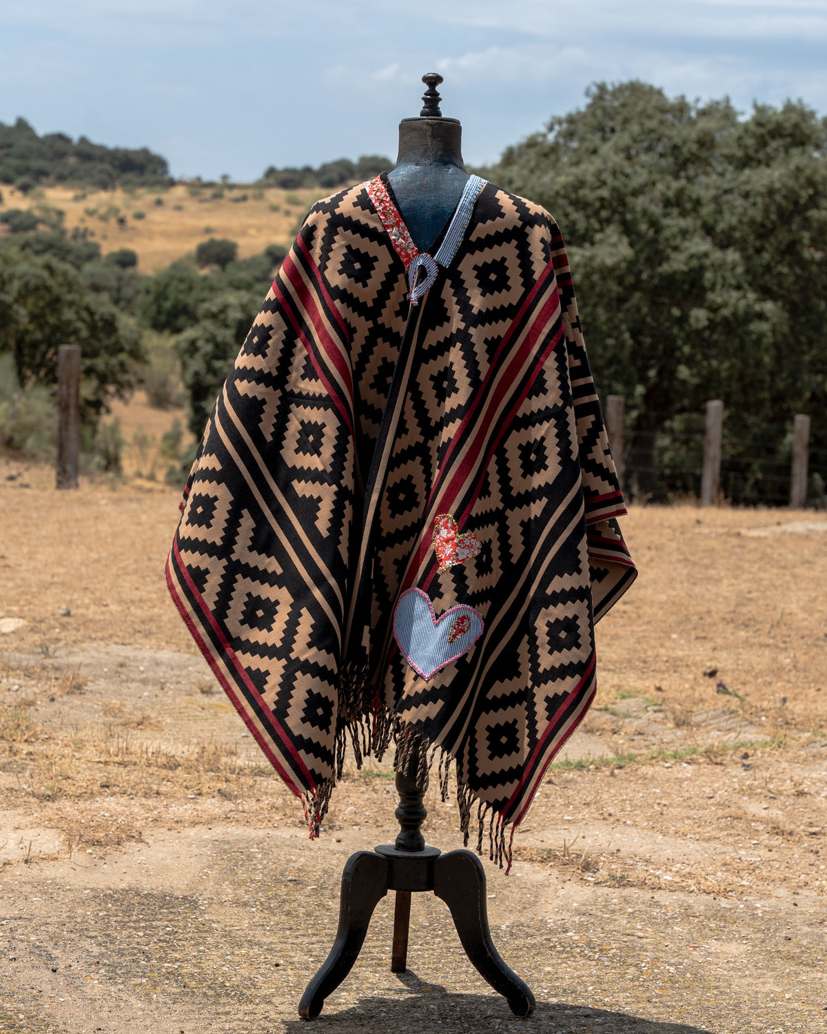 Poncho — Edition No. 06