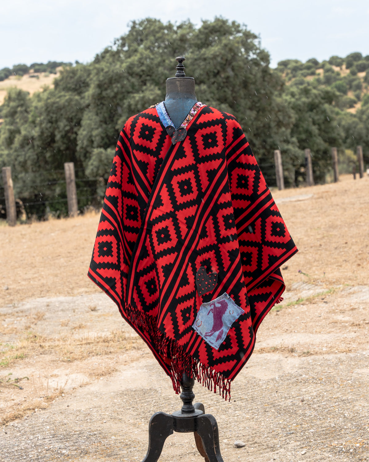 Poncho — Edition No. 14