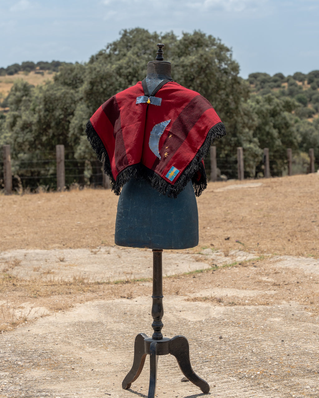 Kids Poncho — Kids Edition No. 04