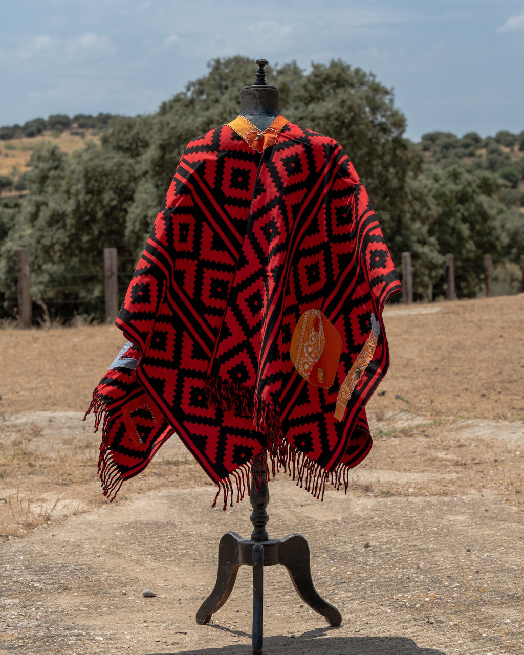 Poncho — Edition No. 19
