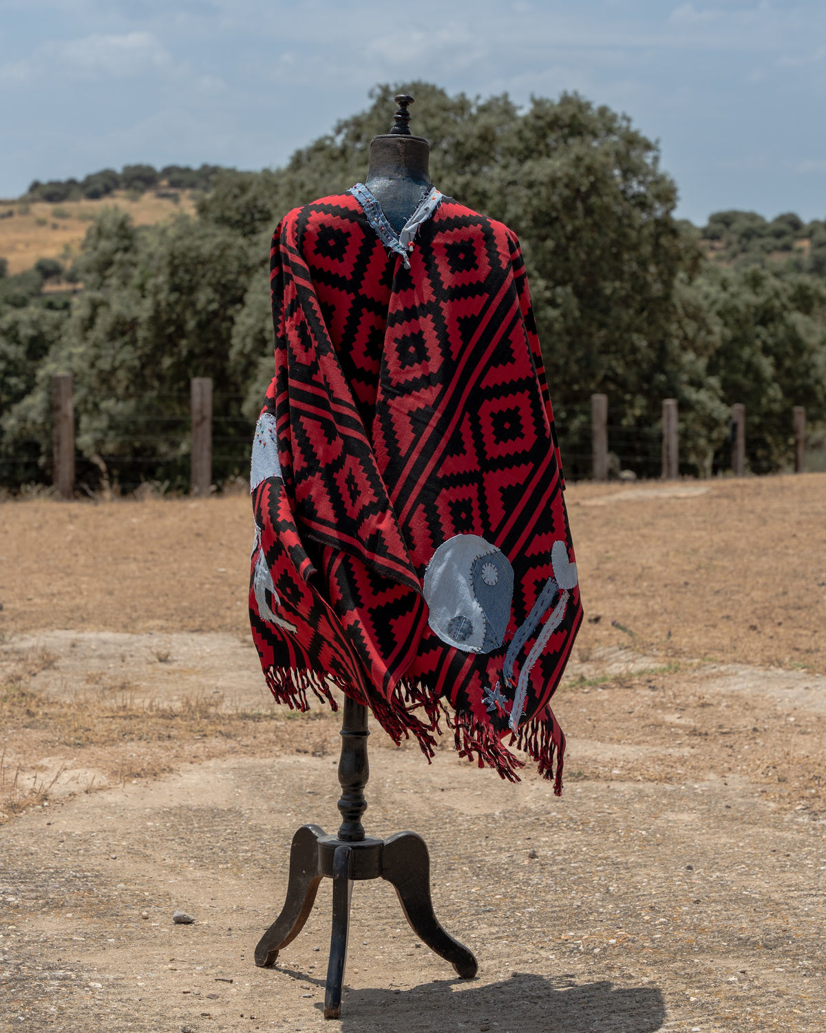 Poncho — Edition No. 18