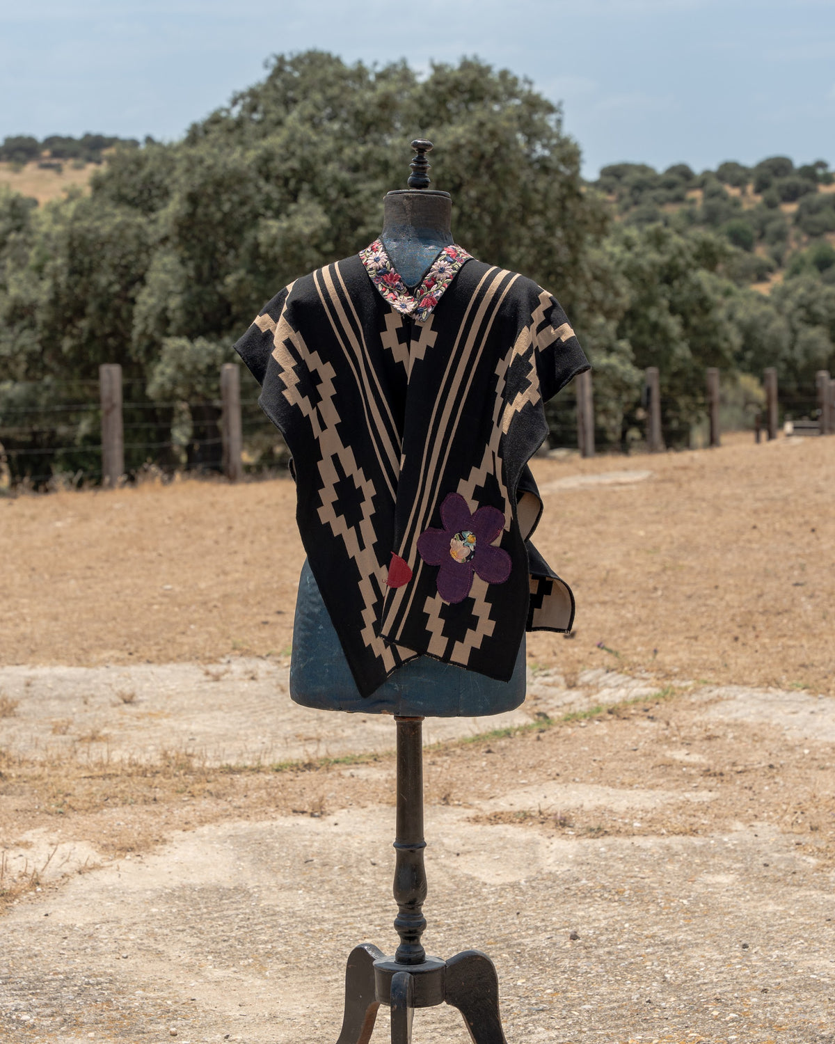 Kids Poncho — Kids Edition No. 05