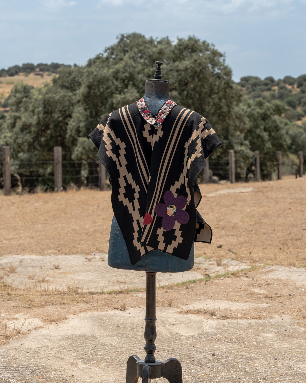 Kids Poncho — Kids Edition No. 05