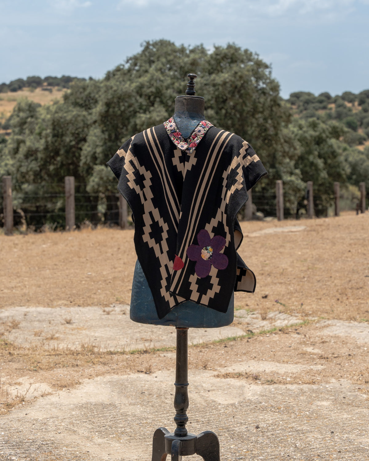 Kids Poncho — Kids Edition No. 05