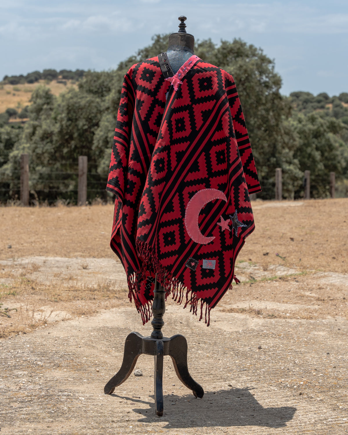 Poncho — Edition No. 22