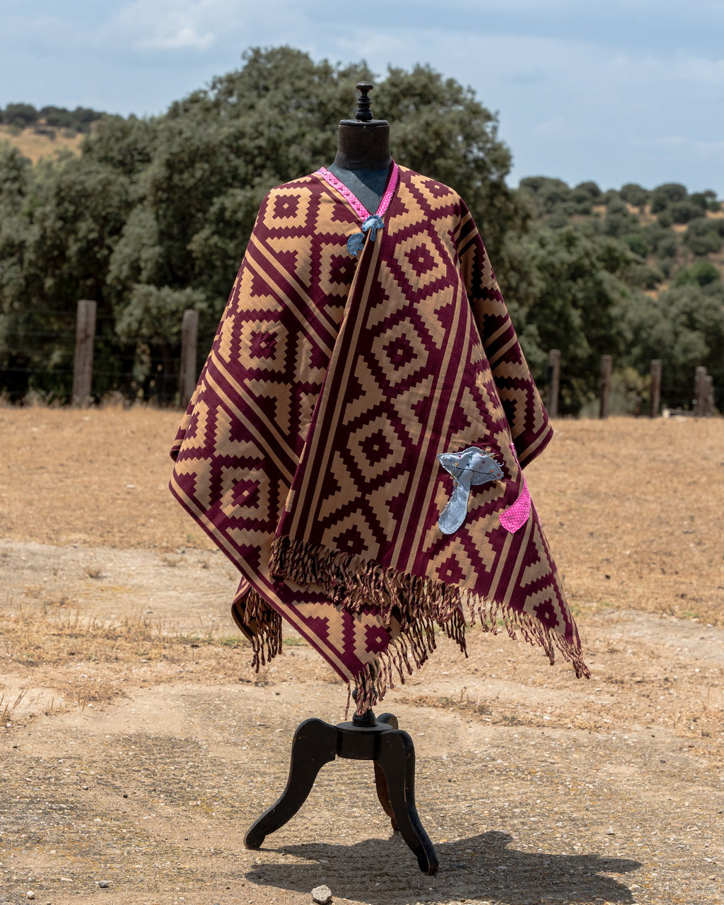 Poncho — Edition No. 08
