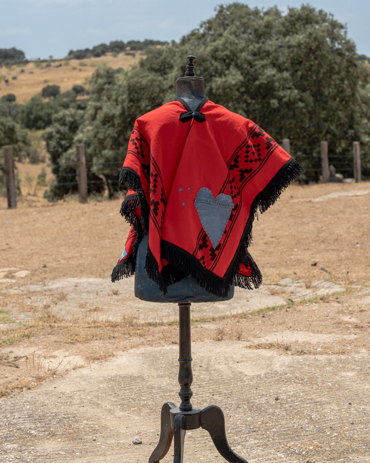 Kids Poncho — Kids Edition No. 01