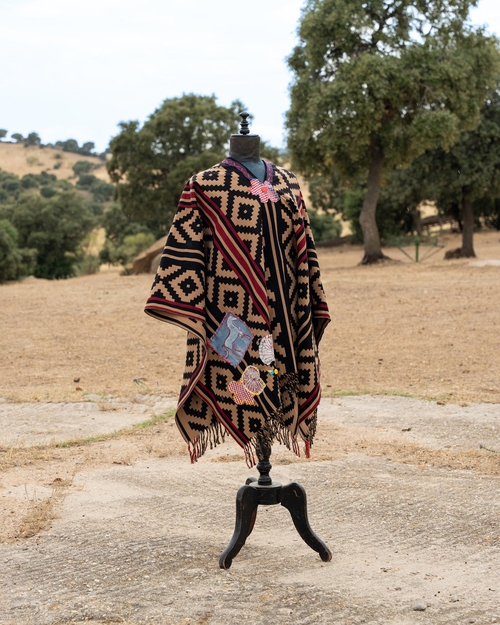Poncho — Edition No. 02