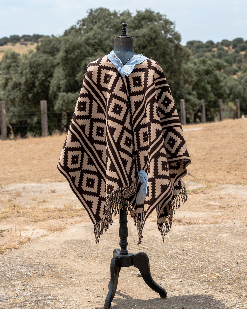 Poncho — Edition No. 15