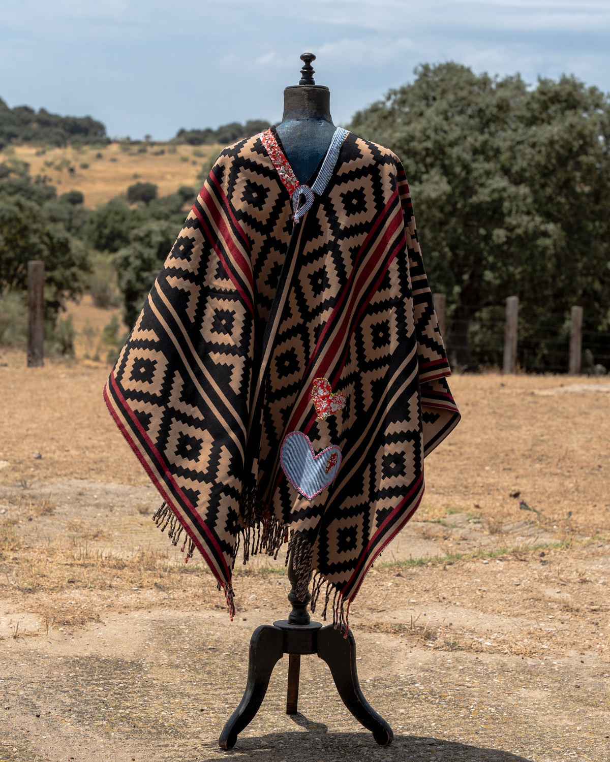 Poncho — Edition No. 06