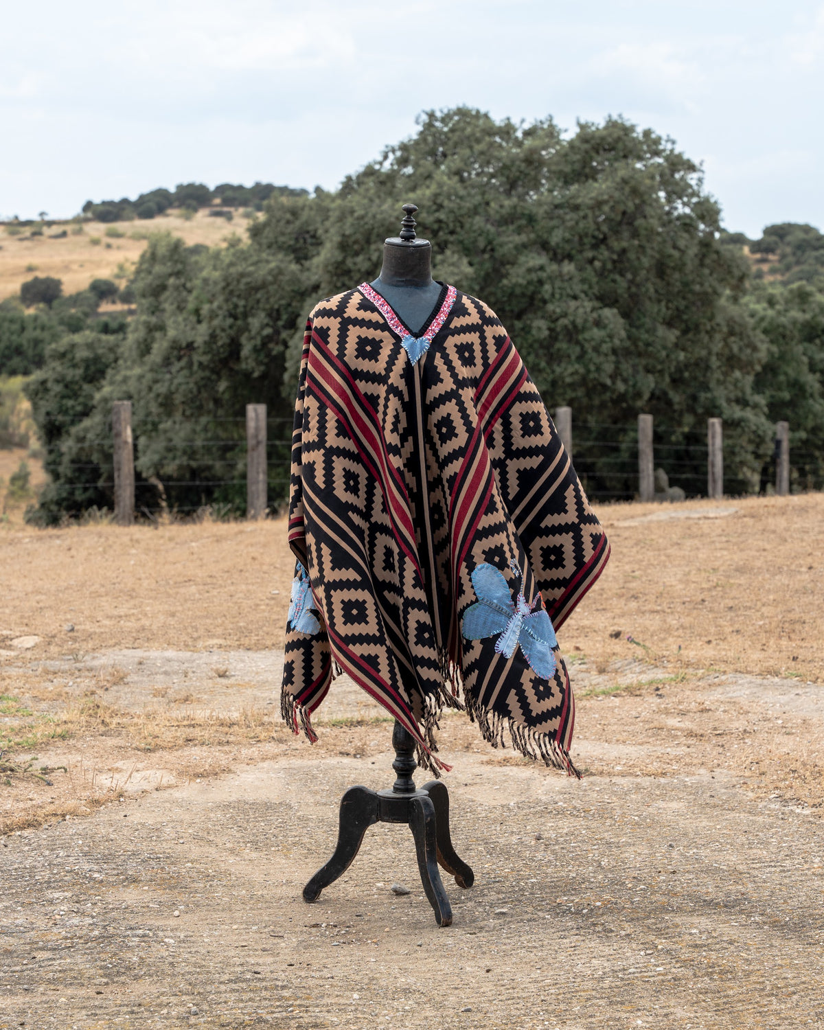 Poncho — Edition No. 13